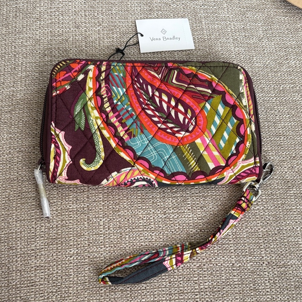 Vera Bradley Heirloom Paisley Wristlet RFID NWT